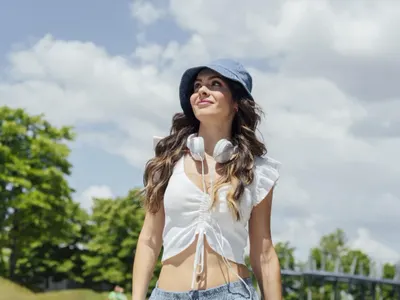 Леки, хладни и удобни - най-добрите материи за лятото