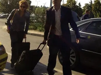 ЛУКС, БАТЕ!! Ето къде Боби Михайлов заведе любимата си Мария Петрова на почивка! (СНИМКИ от рая)