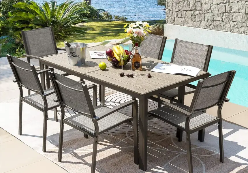 Лято под звездите: Supermebeli с уникални маси и столове за градина