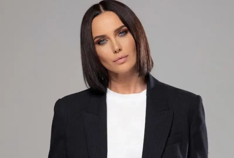 Мария Силвестър яхна лъскав джип за хилядарки!