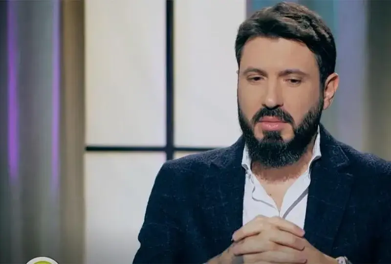 Мартин Елвиса разви параноя