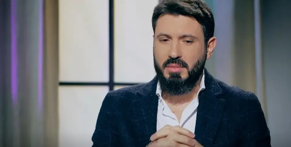 Мартин Елвиса разви параноя