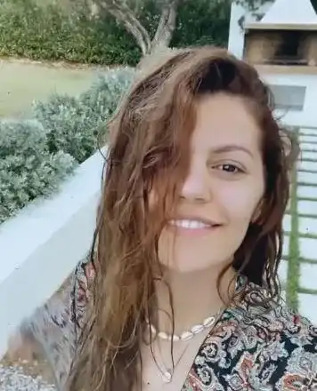 Михаела Филева е  красива и без грим