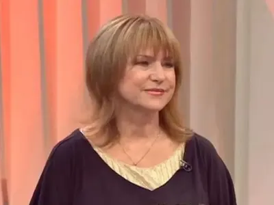 Мими Иванова със стряскащи разкрития: Естрадни звезди я нападат със среднощни клетви