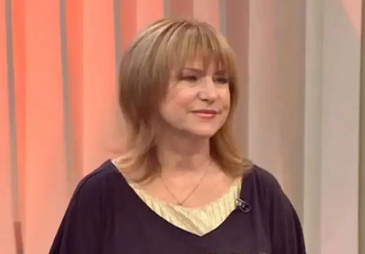 Мими Иванова със стряскащи разкрития: Естрадни звезди я нападат със среднощни клетви