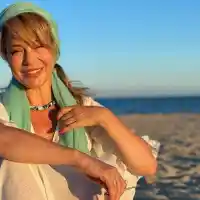 Мира Добрева на остров Капри: Мирише на пари, дори и чайките тук са богати! ВИДЕО