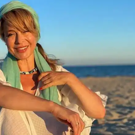 Мира Добрева на остров Капри: Мирише на пари, дори и чайките тук са богати! ВИДЕО