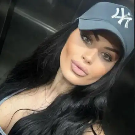 Мис България проговори за „Биг Брадър“! Вижте влиза ли в шоуто