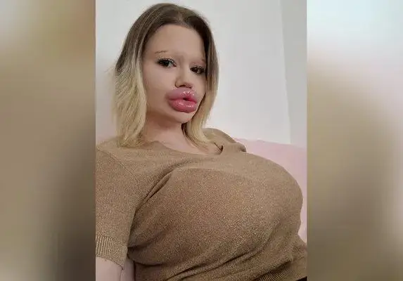 Мъже мислели Барбито за храна