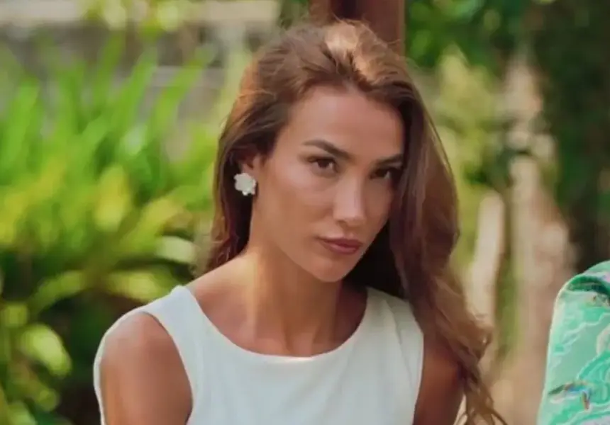 НАЙ-СЕТНЕ!! Ферай Неджиб си показа новите ц*ци: Направо ни ги навря в очите! (СНИМКИ)