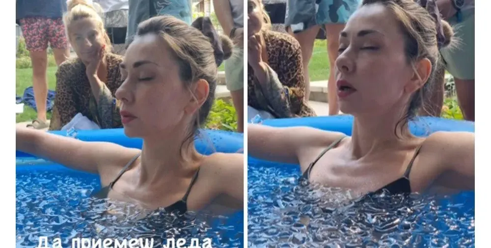 Нети се охлажда в басейн с лед