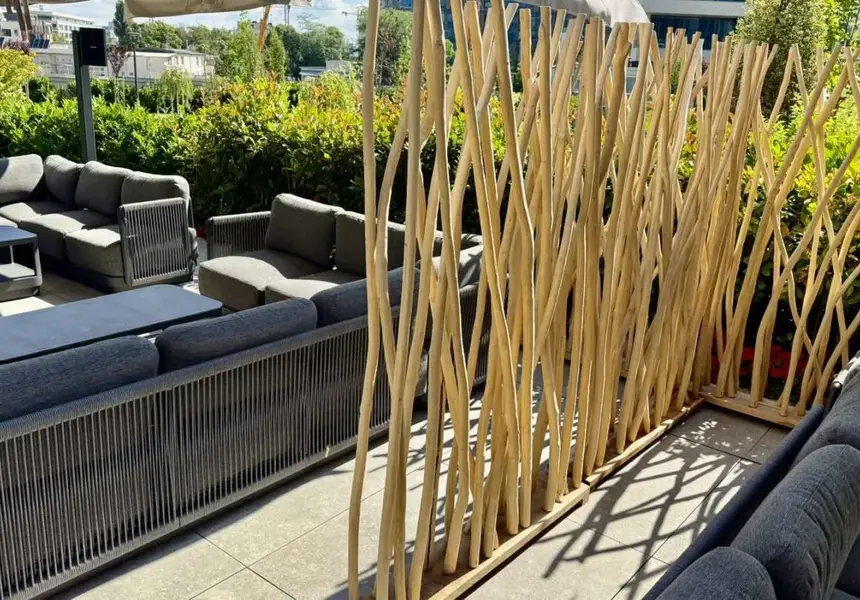 Новият оазис за бизнес елита впечатлява с луксозни градински мебели от SuperMebeli.bg