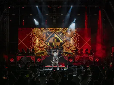 От тежък хедбенг до бели гълъби - HILLS OF ROCK 2025 продължи с още един паметен ден