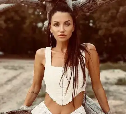 Папараци я спипаха! Диляна Попова призна: ИМАМ НОВО ГАДЖЕ!