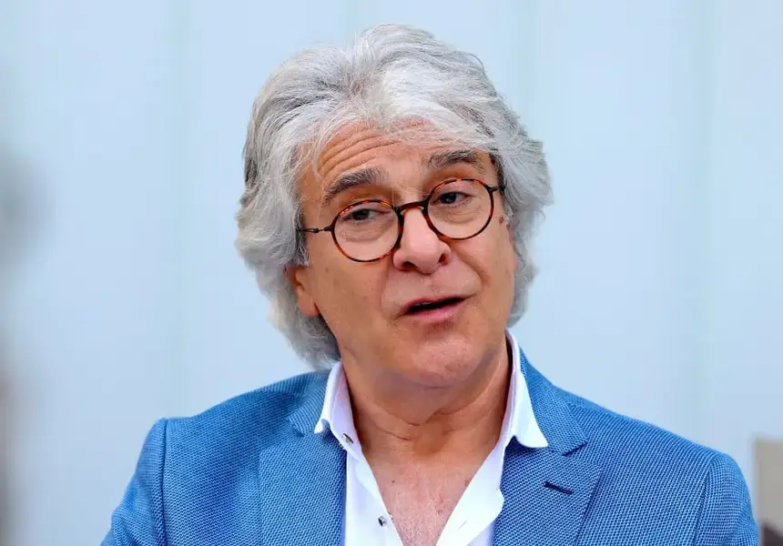 Певецът легенда Орлин Горанов: „Ах тези комунисти!“, възмущаваха се столичани, когато с Валя се оженихме на 9 септември 1990 г.