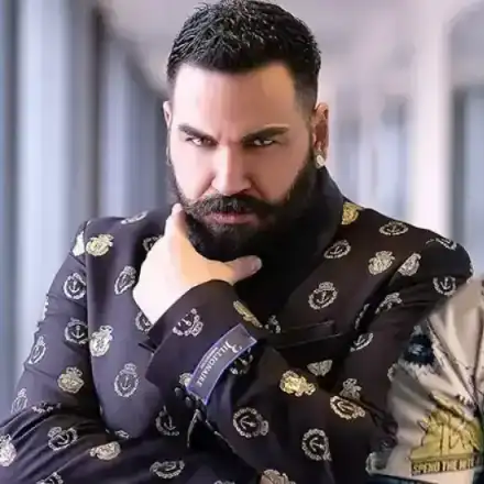 Пирати изтриха Галин и Азис