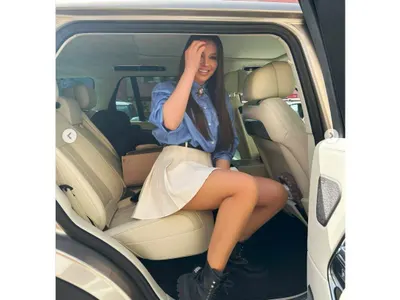 Подарък от мъжа й: Емилия подкара джип за 500 бона!