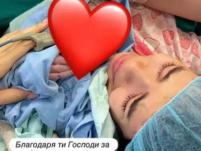 Поли на Джизъса роди! Първо фото на бебето + Подробности
