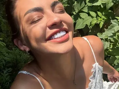 Просто съпруга: Деси Цонева живот си живее далеч от телевизията