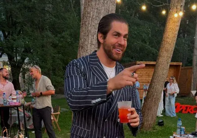 ПРОВАЛЪТ Аръков: Никой не иска актьора! (Закъса за пари, отиде на море на аванта)