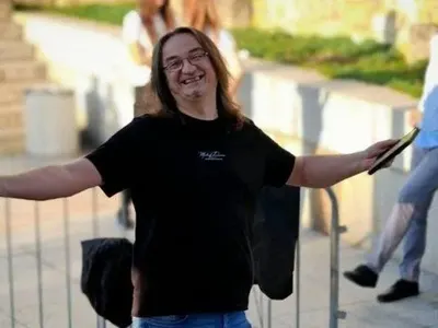 Рафи търси 55 000 евро за операция на колега