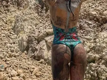 Райна, ти ли си?! Няма да познаете певицата на ТЕЗИ снимки