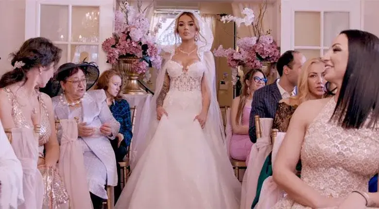 „Щрак-щрак“ се превърна в „Сватба“: Диона окраде хит на Дани Пенелова ВИДЕО