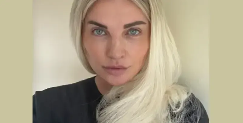 Силвена Рoy е неузнаваема с дълга коса