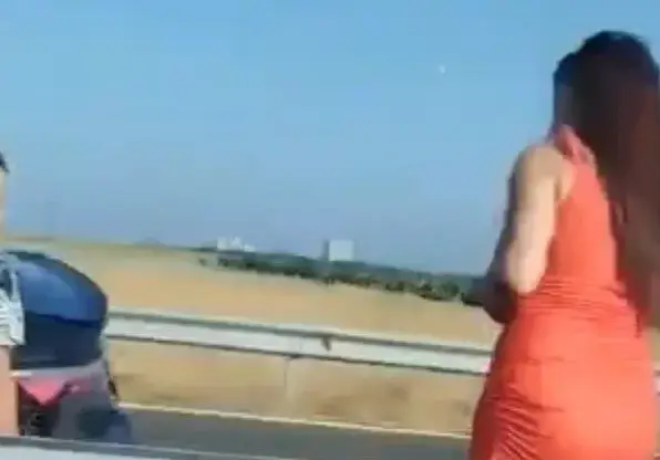 Скандал! Кога ще видим пияния и друсан парцал Дебора в Сливенския? (ЕКСКЛУЗИВНО ВИДЕО ОТ КАТАСТРОФАТА)