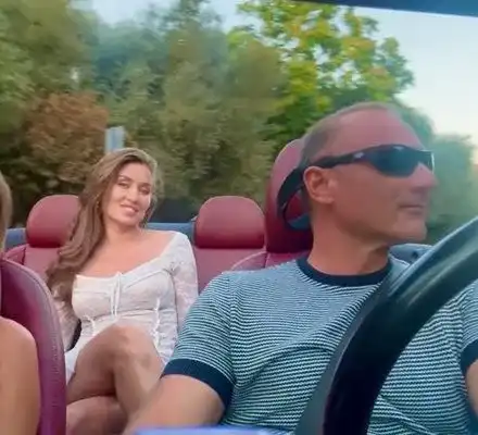 Скандал!  “Министър Боташ” Росен Христов заформи перверзен харем между Саня Борисова, няколко манекенки и известна пиарка