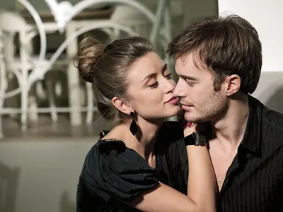 Сладур! Ники Илиев ОПУЛИ зрителите: Мислех, че жените не харесват секса, бях много тъп! (ВИЖ ТУК)