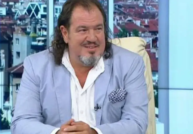 След като се отърваха от Светлана: Старият Гущеров честити рождения ден на сина си