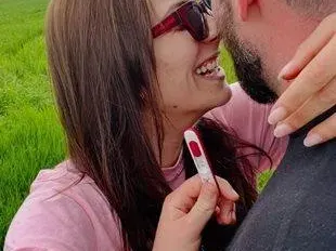 След развод и любовен крах: Учителка от "Фермата" чака бебе