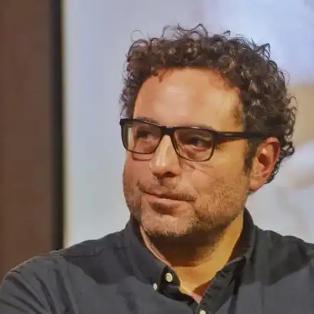 Теодор Ушев стана първият жив автор с творба в Лувъра