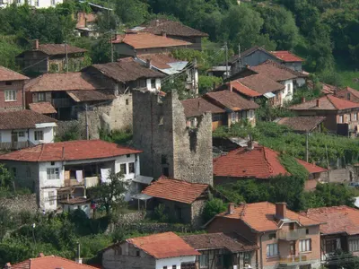 Тешово – селото, където НЛО минава, но не каца!