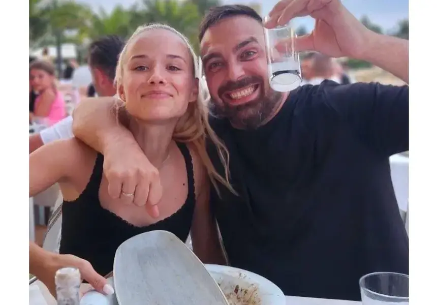 Тото не иска да е перфектен! Снима се с огризки!