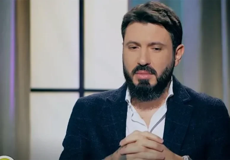 Мартин Елвиса разви параноя
