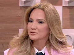 Мъжът на Зейнеб я свали от екран