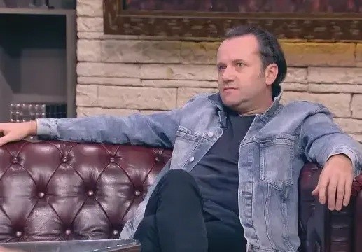 Явор Гърдев ходи на театър в Солун