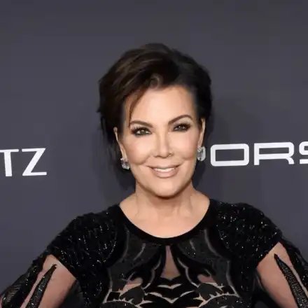 Крис Дженър шокира с нов фейслифт за 100 000 долара!