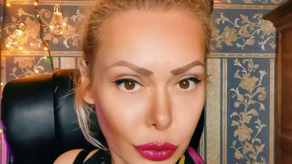Албена Вулева блести с нова фигура и чужд любовник в Кипър
