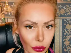 Албена Вулева блести с нова фигура и чужд любовник в Кипър