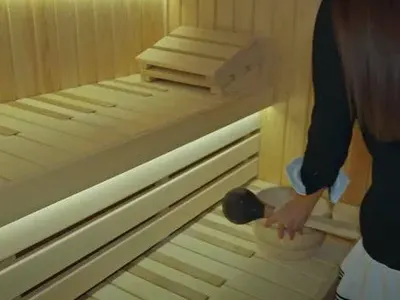 Анелия строи луксозна палата с майстори и спи на открито!