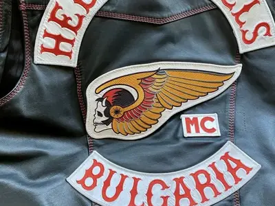 Арсеналът на "Хелс Ейнджълс": Шокиращи снимки и видео от арестите!