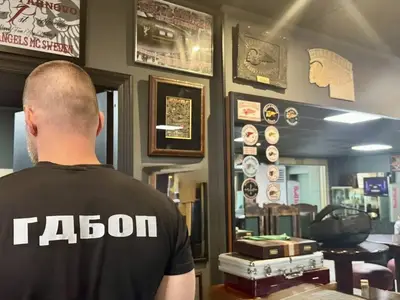 Арсеналът на "Хелс Ейнджълс": Шокиращи снимки и видео от арестите!