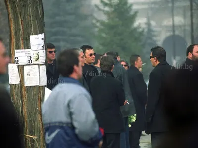 Бели птици и куршуми...