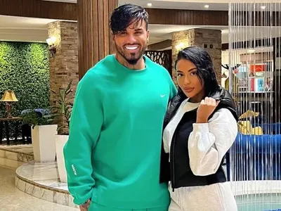 Бившата на Джизъса щастлива и без него