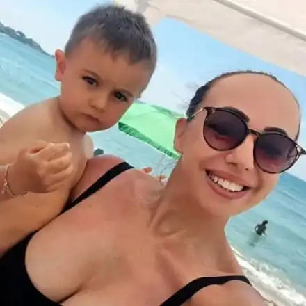 Бъркат мъжа на Мира със сина й! Шокираща грешка в социалните мрежи!