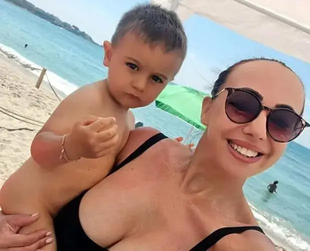 Бъркат мъжа на Мира със сина й! Шокираща грешка в социалните мрежи!