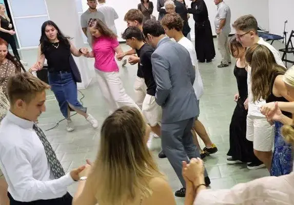 Царският внук Борис изненада с танци! Шокираща публикация!